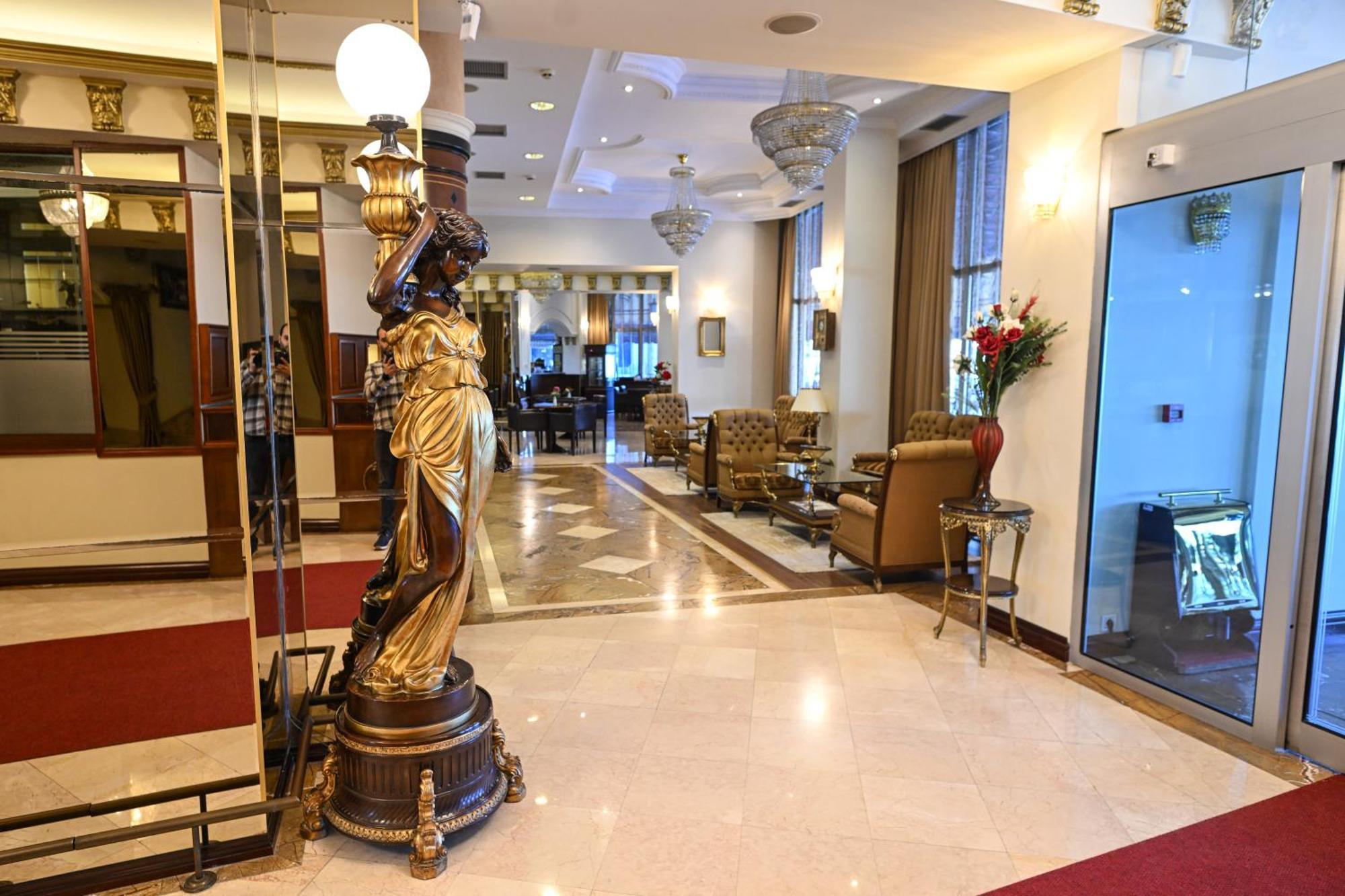 Stone Bridge Hotel Skopje Exterior photo